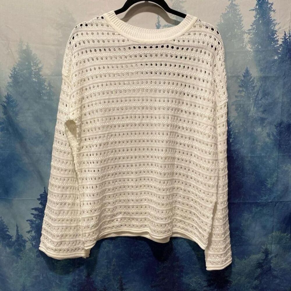 Women's Medium Knitted white‎ sweater